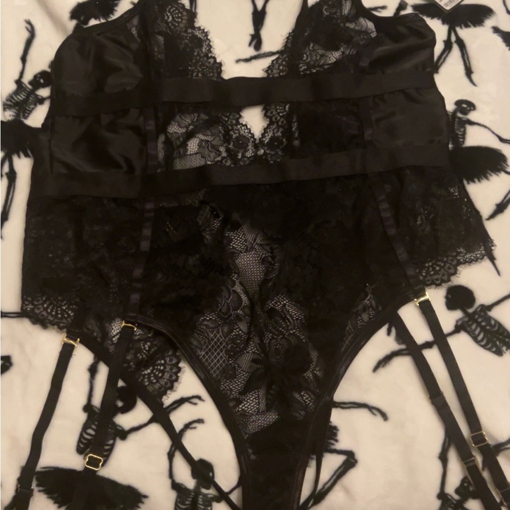 NWT Black one piece lingerie, lace, 1X/2X, never worn